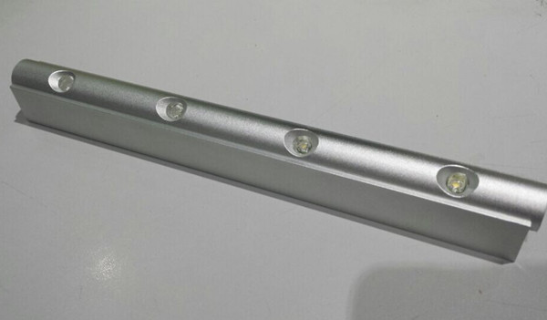 Adjustable Beam Angle CREE LED 4*1W DC24V LED Linear Lighting in Jewelry Showcase (LC7572)