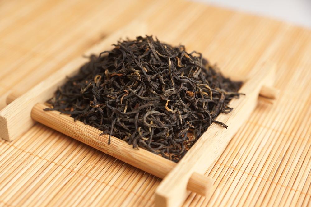 Instant black tea