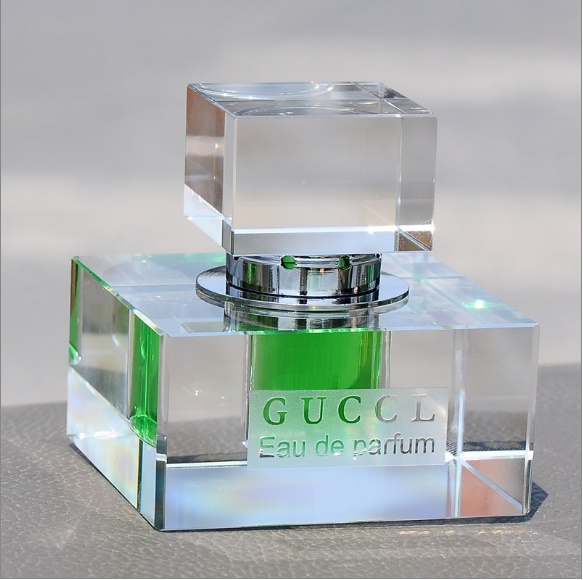 Hot Sale L Crystal Perfume Bottle (KS24079)