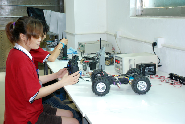 1/8 Electric 4WD RC Stunt Car in Shenzhen