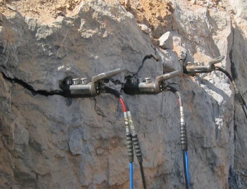 Hydraulic Splitters for Granite Rock