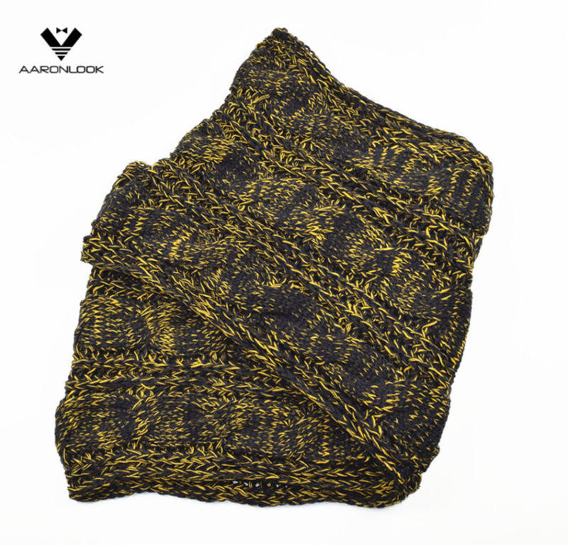 Women Acrylic Cable Jacquard Two Tone Loop Scarf