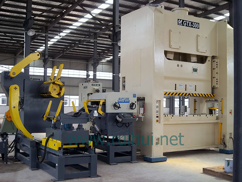 Coil Sheet Automatic Feeder with Straightener for Straightener Supplier
