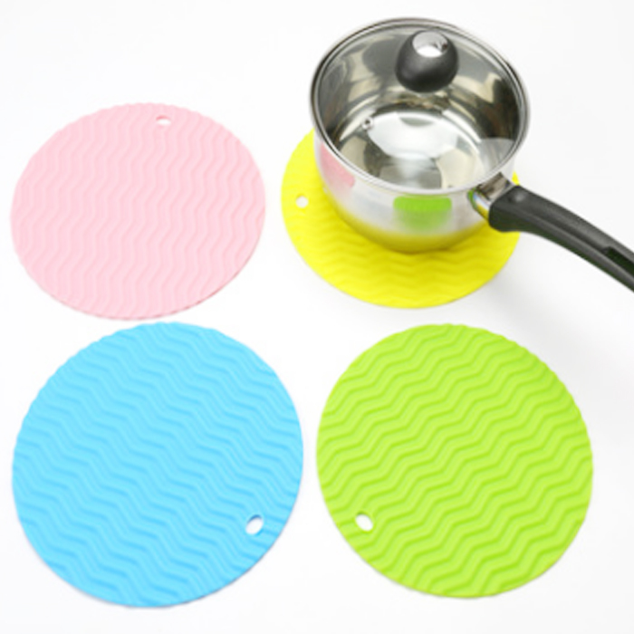 New Style Hot Selling Durable Wave Shape Silicone Bowl Mat