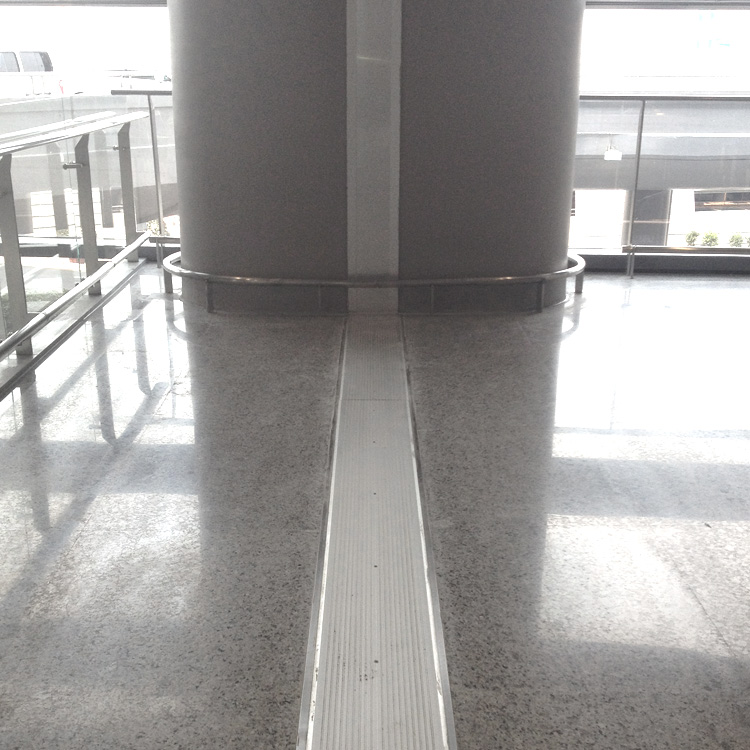 Classic Blockout Mounted Non Slip Expansion Joint Cover for Floor