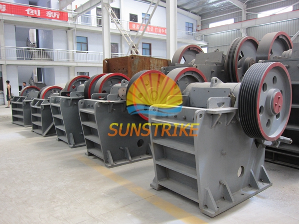 High Production Capacity and High Crushing Effciency Jaw Crusher for Mining