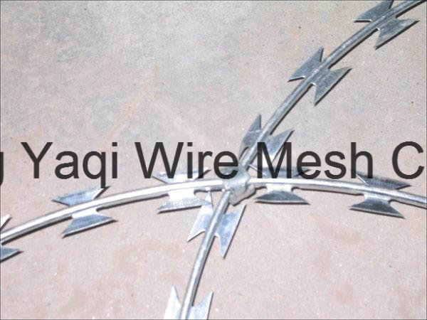 High Tensile 900m Coil Razor Barbed Wire Factory Low Price