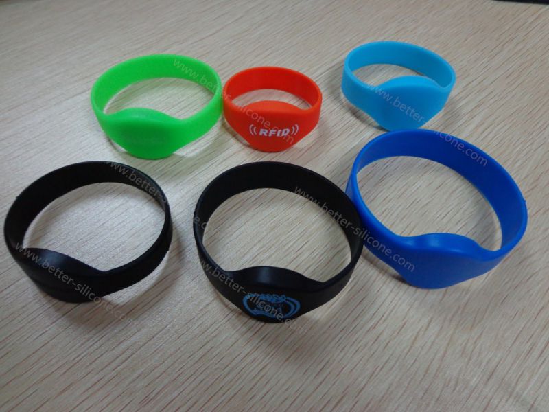 Hf Chip 13.56MHz I-Code2 Silicone RFID Wristband for Access Control