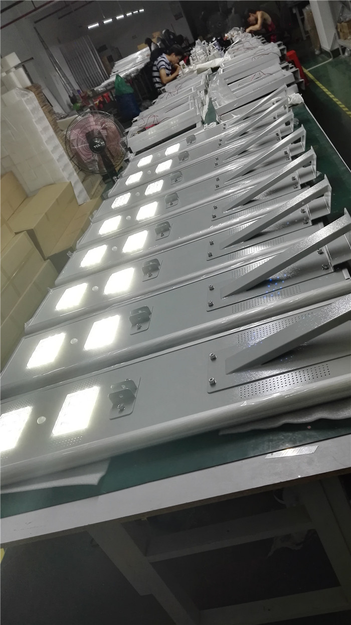 25W Solar Street Light Price