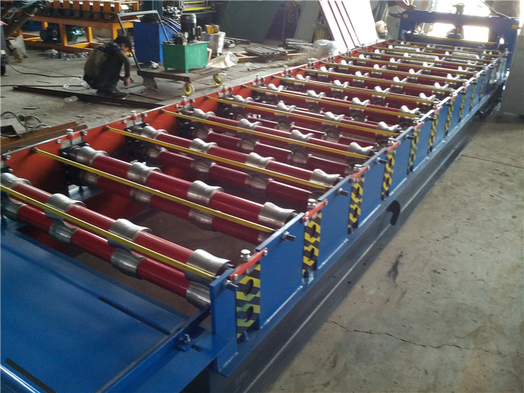 Steel Plate Colored Tile Galvanized Steel Corrugated Roof Cold Roll Forming Machine