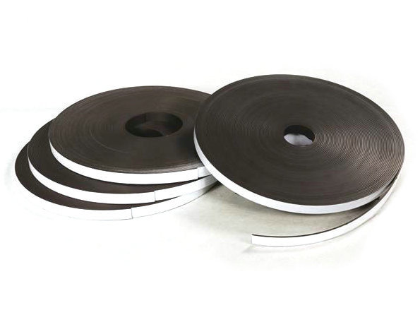 High Quality Rubber Magnetic Strips with Adhesive