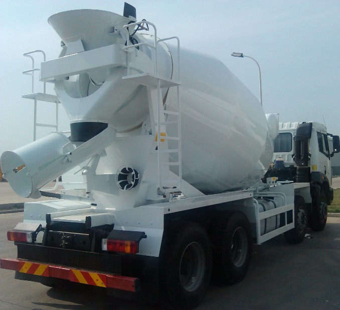 Sinotruk Concrete Mixer Truck (QDZ5249GJBA)