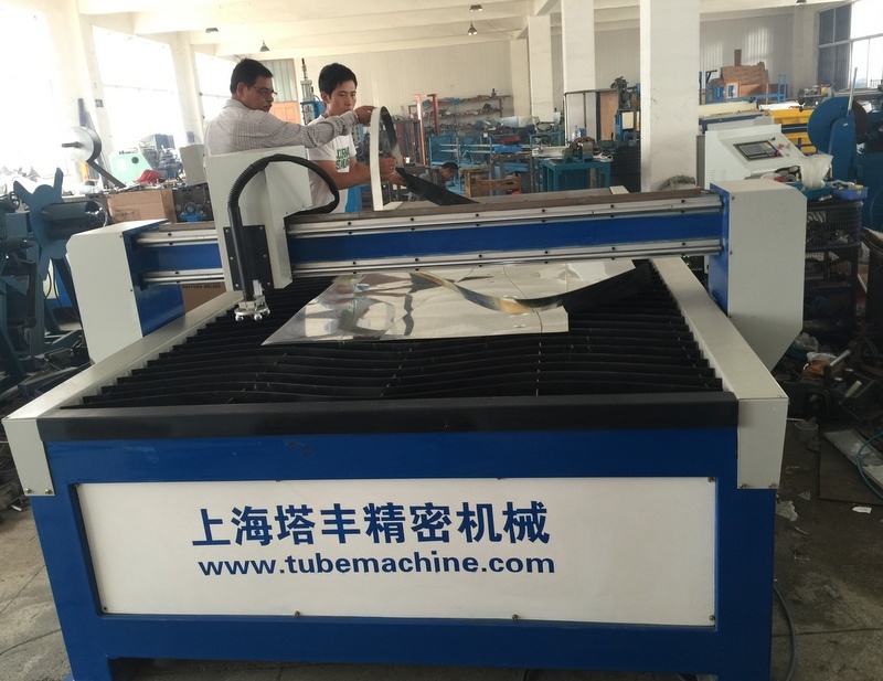 CNC Plasma Cutting Machine