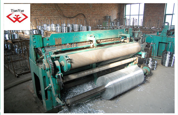 Fully Automatic and Semi-Automatic Welded Wire Mesh Machine