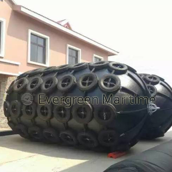 World Largest 4.5 M Diameter Yokohama Pneumatic Rubber Fender, Marine Floating Inflatable Type for Barges Sts Transfers and Pier, Port Docks
