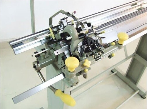 9g 36'' Hand Driven Knitting Machine