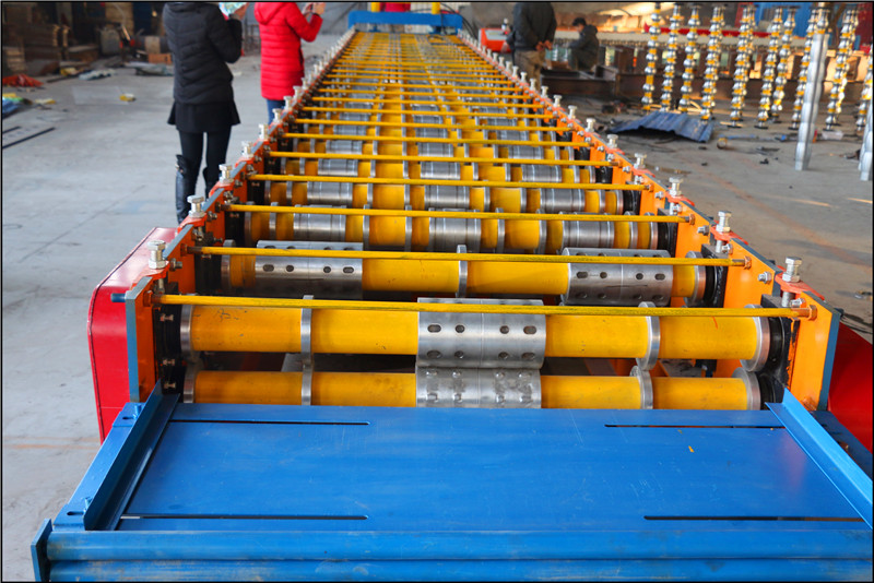 Building Floor Bearing Deck Steel Floor Tile Press Machinery