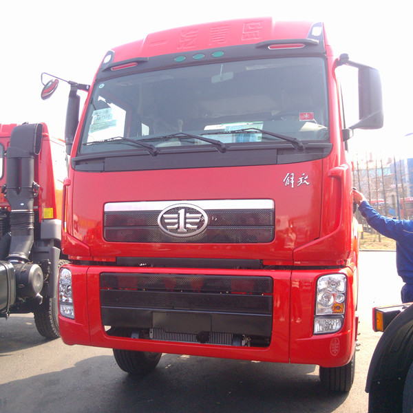 FAW Jiefang 420HP Trailer Head Tractor Truck