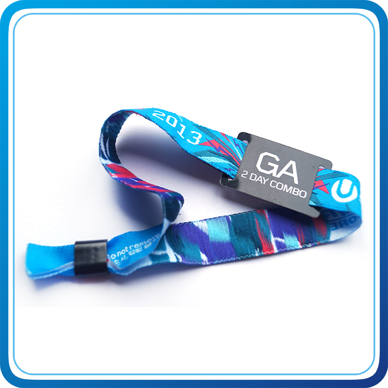 Custom Soft PVC RFID with Wristband for VIP