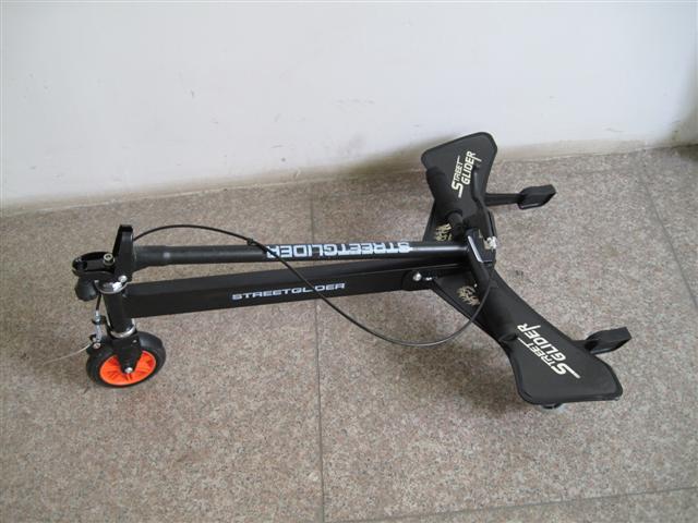 Children Swing Power Wing Kick Scooter with Three Wheel Et-Pw001