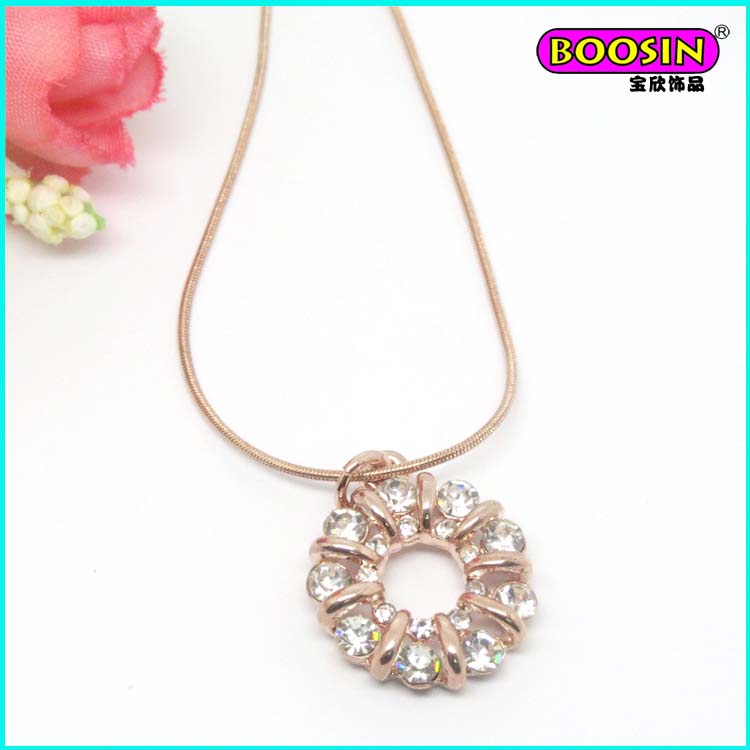 Nice Rose Gold Custom Made Wholesale Crystal Pendant Necklace