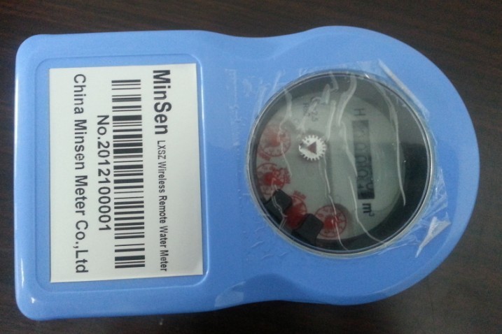 Plastic Valve-Controlled Wireless Smart Water Meter