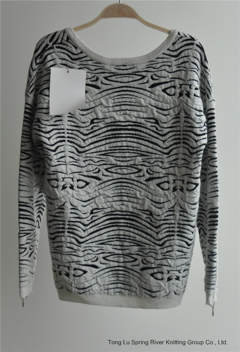 Ladies Round Neck Pullover Patterned Knit Sweater