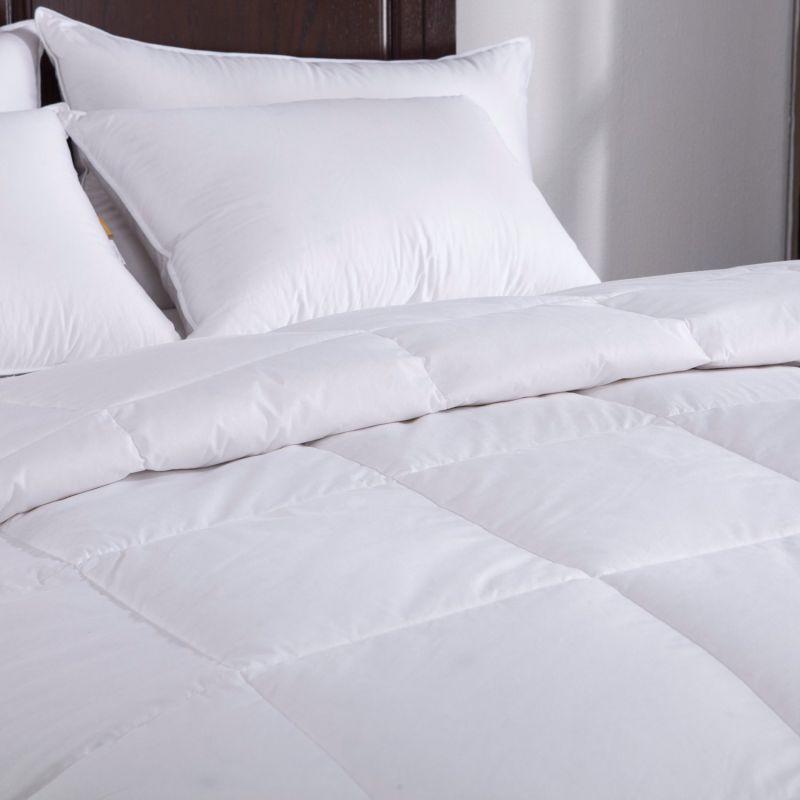 White Goose Down Alternative Comforter