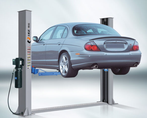 Car Repair Center Car Lifter