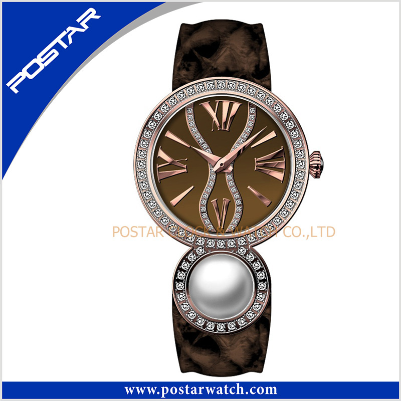 Fashion Pearl Ladies Quartz Stainless Steel Watch with Mop Dial