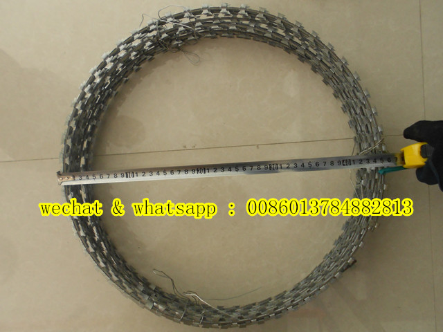 Hot Dipped Galvanized Razor Barbed Tape Wire Bto 10