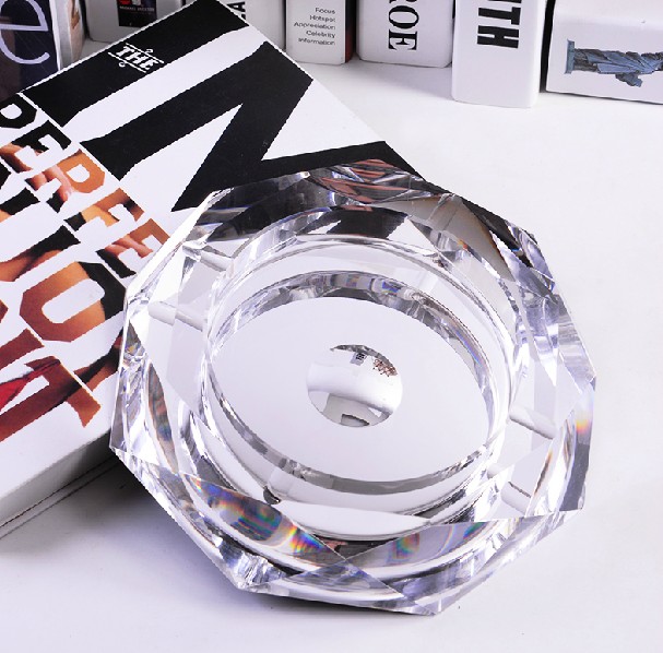 Promotional Gifts Best Quality Black Crystal Ashtray