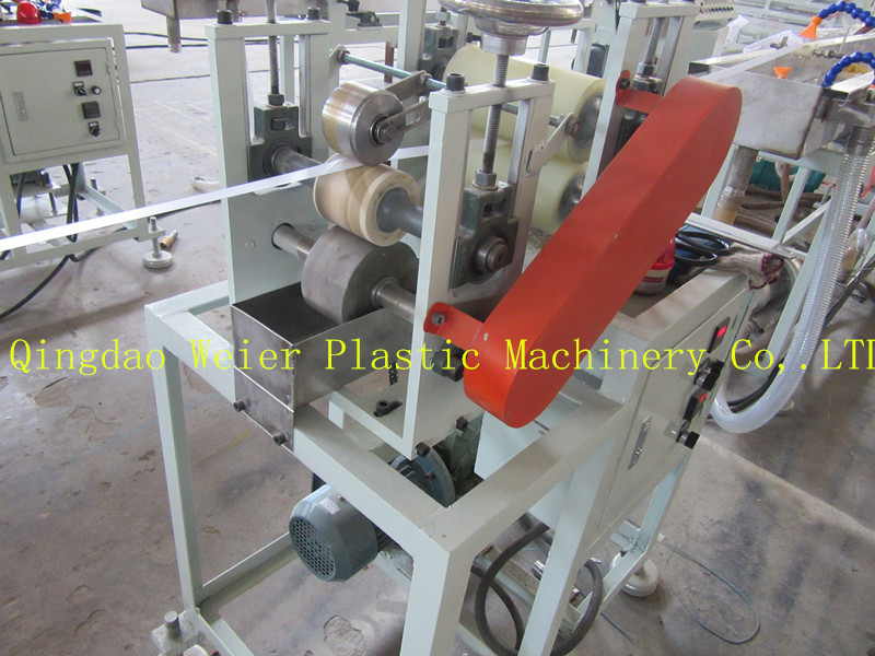Chinese Professional Manufacturer Single Output PVC Edge Banding Extrusion Machine