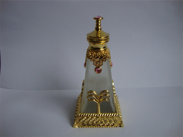 Cosmetic Metal Perfume Glass Bottle for Large Market (MPB-08)