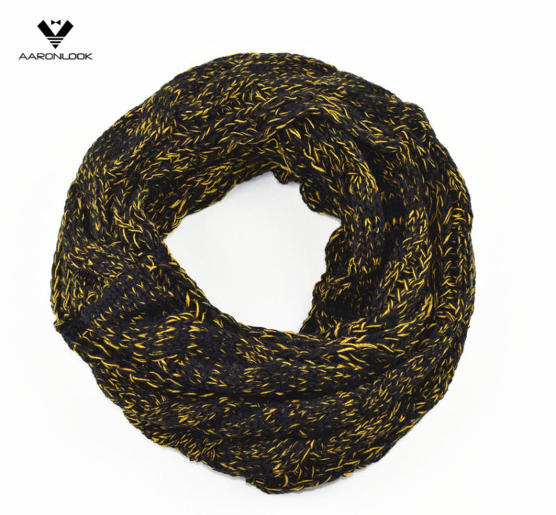 Women Acrylic Cable Jacquard Two Tone Loop Scarf