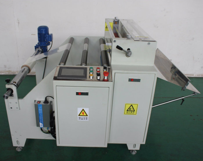 Cutting Machine for Fabric with Electrostatic Eleminator