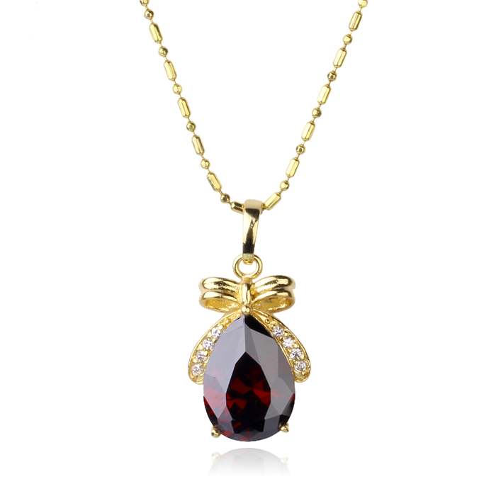 Xuping Fashion Gold-Plated Jewelry Necklace Pendant with Heart Design Crystal Zircon 30915