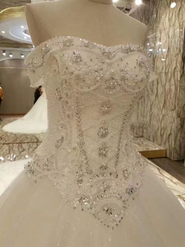 New Arrival 2017 Top Princess Marriage Wedding Dresses with Long Train