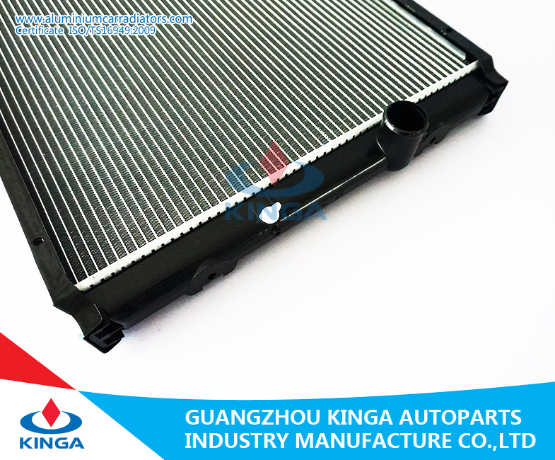 Car Auto Aluminum Radiator for Pajero V43'92-96 at