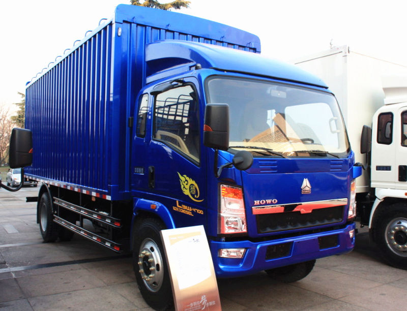 China Sinotruk HOWO 4*2 140HP 10ton Light Cargo Truck