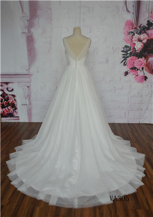 Modest Wedding Dress Ivory Sleeveless Court Train Bride Gown Factory