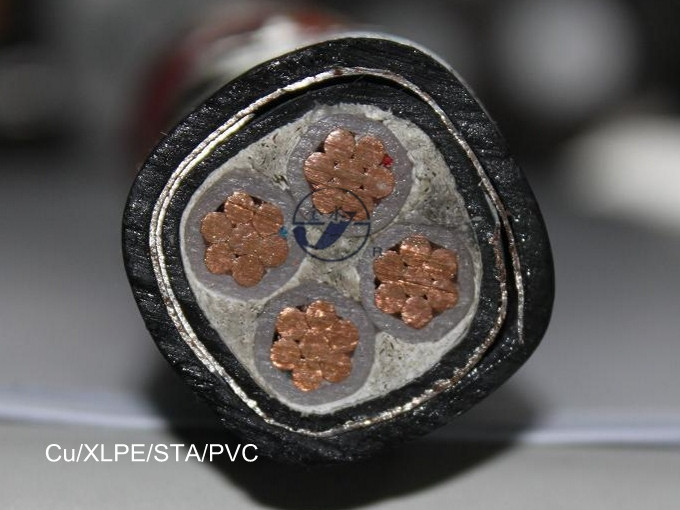 XLPE Insulated Underground Cable 4core 240mm2 Cu/XLPE/Swa/PVC