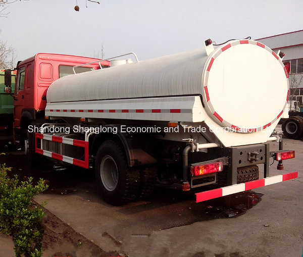 Sinotruk Sprinkler Truck HOWO 4X2 Water Truck with 10 Cubic Tanker