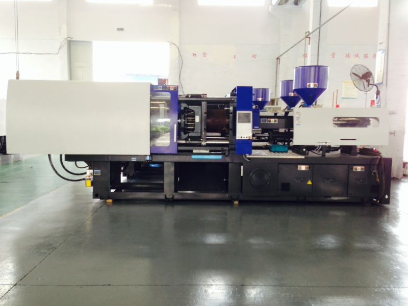 230 Ton High Efficiency Energy Saving Injection Molding Machine (AL-UJ/230B)