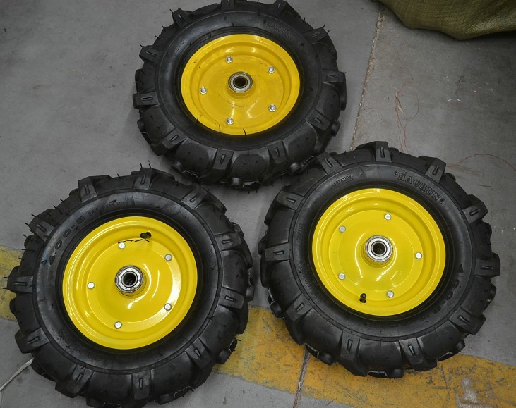 High Quality Natural Rubber Pneumatic Wheel