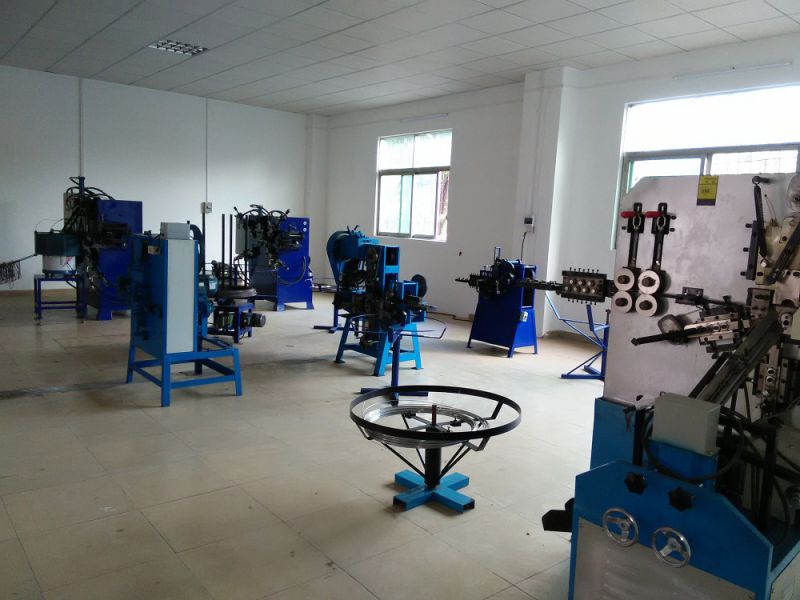 2016 Mechanical Bucket Handle Machine