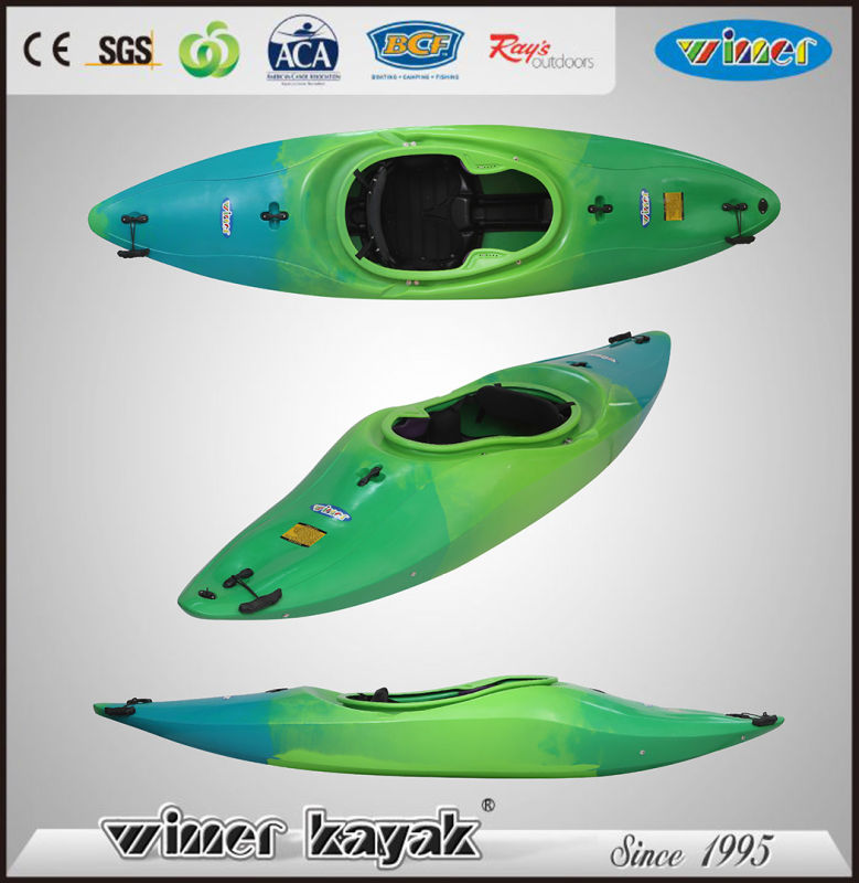 Plastic White Water Kayak with Spray Skirt