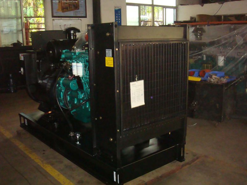 60kVA 48kw Yuchai Diesel Generator Standby Power 66kVA 53kw