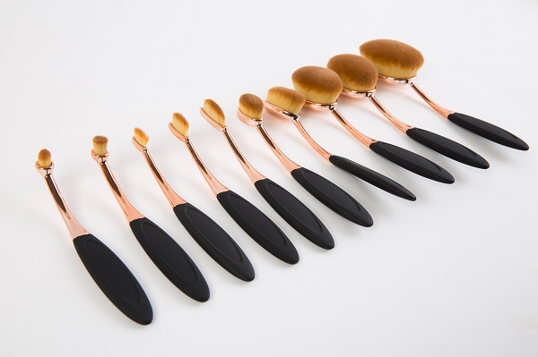 10PCS Synthetic Hair Oval Tooth Shaped Makeup Brush Kit