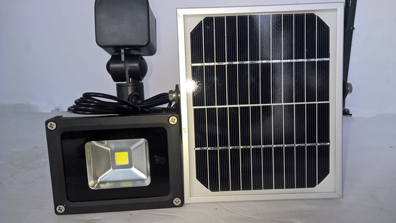 10W IP 65 Outdoor Solar Powered LED Flood Light with PIR Sensor